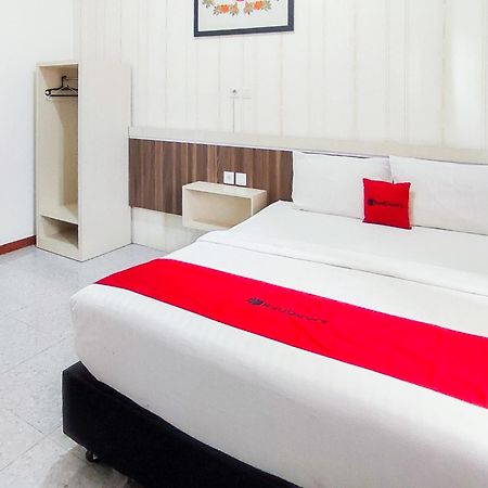 Reddoorz Syariah At Penginapan Eby Padang Εξωτερικό φωτογραφία