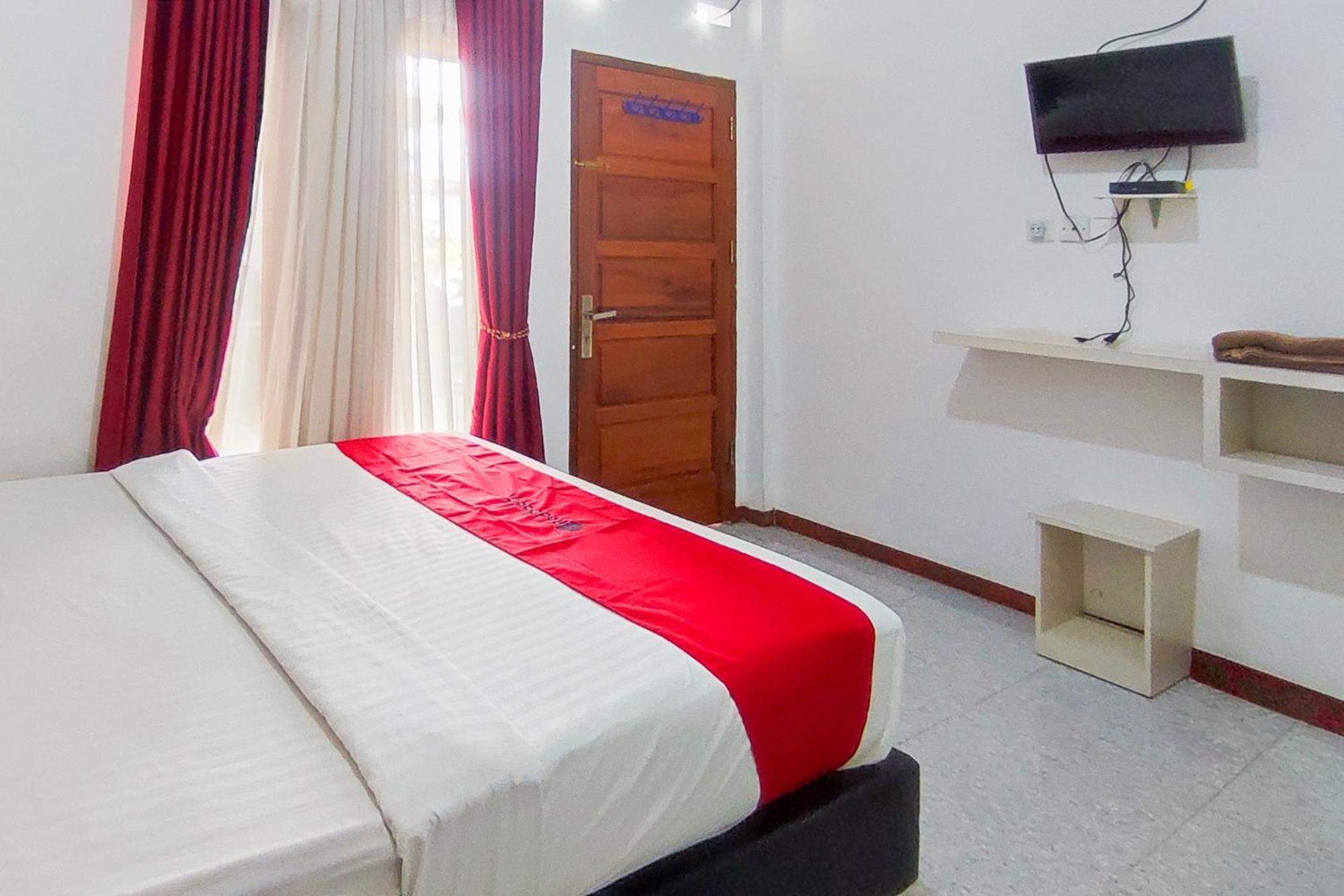 Reddoorz Syariah At Penginapan Eby Padang Εξωτερικό φωτογραφία