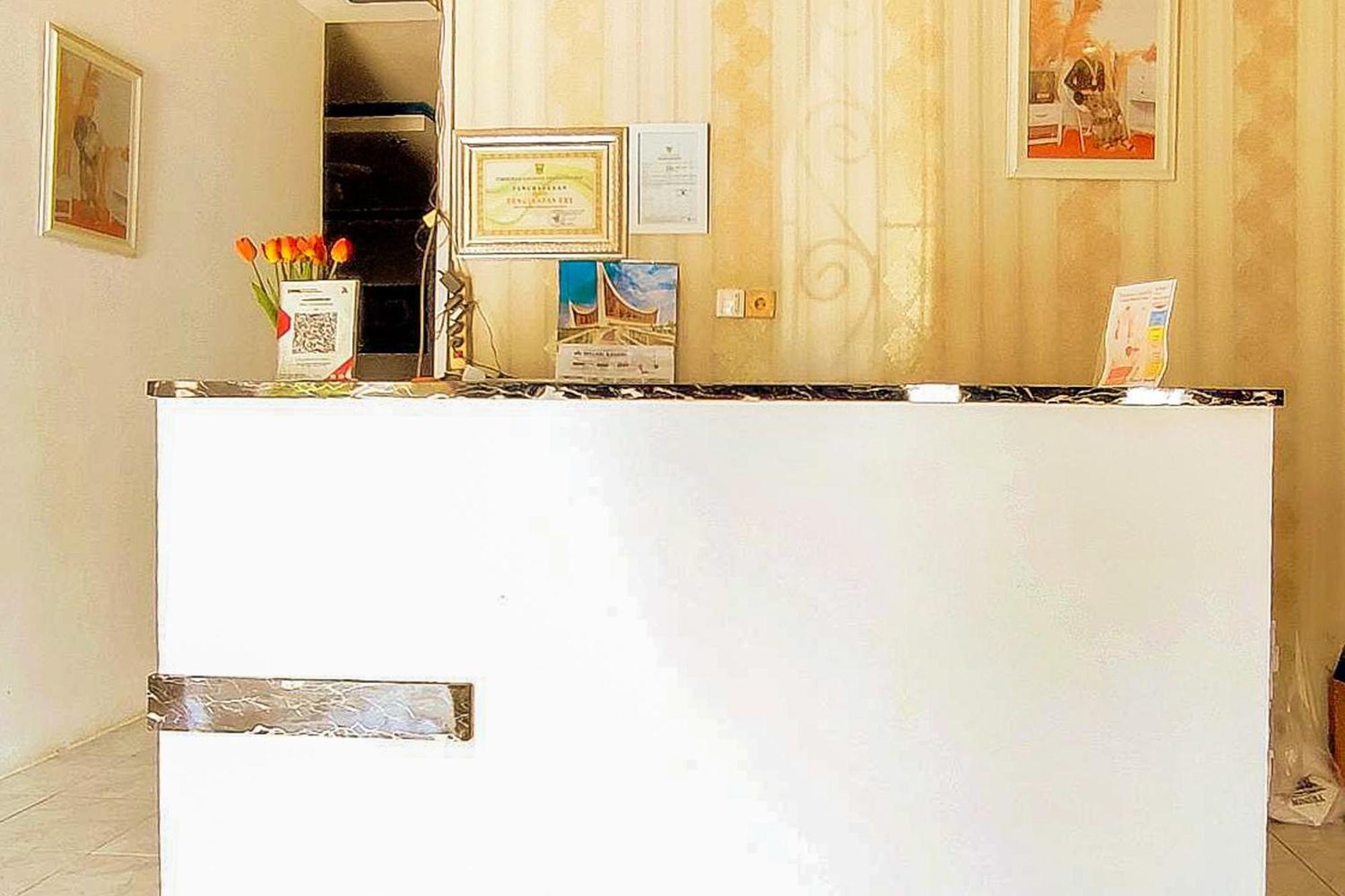 Reddoorz Syariah At Penginapan Eby Padang Εξωτερικό φωτογραφία