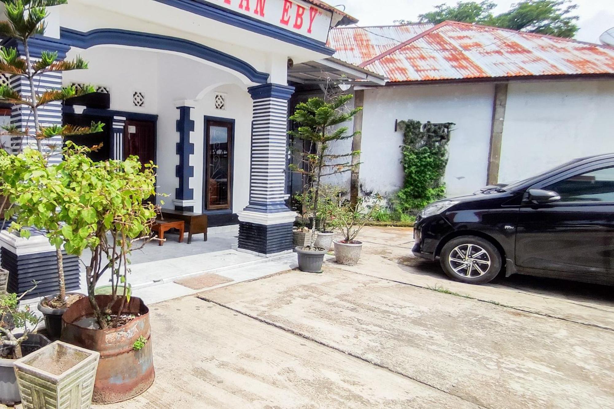 Reddoorz Syariah At Penginapan Eby Padang Εξωτερικό φωτογραφία