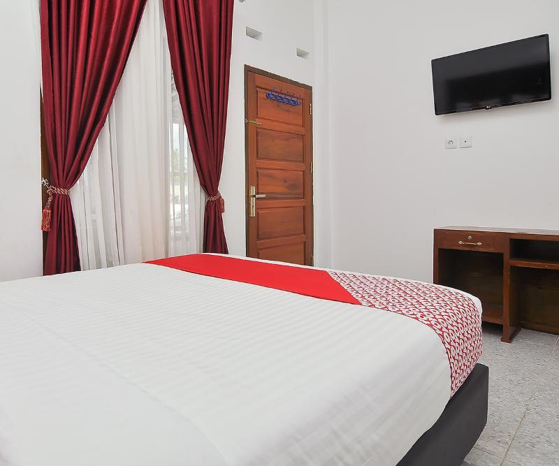 Reddoorz Syariah At Penginapan Eby Padang Εξωτερικό φωτογραφία