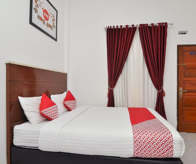 Reddoorz Syariah At Penginapan Eby Padang Εξωτερικό φωτογραφία