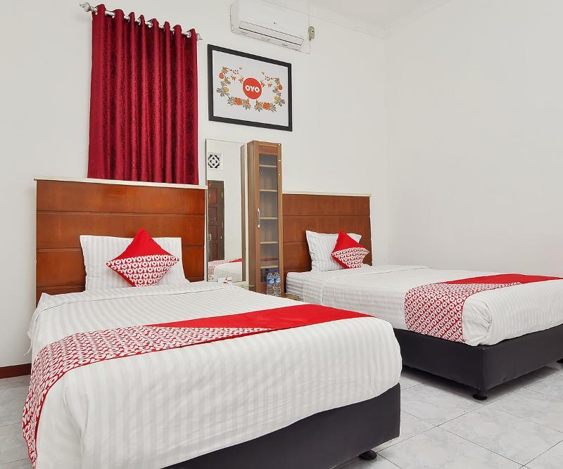 Reddoorz Syariah At Penginapan Eby Padang Εξωτερικό φωτογραφία