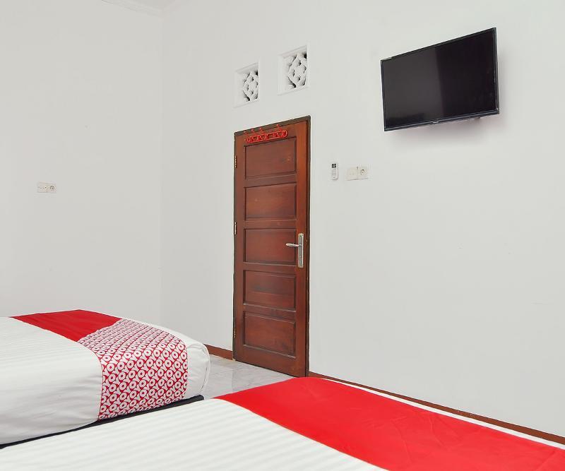 Reddoorz Syariah At Penginapan Eby Padang Εξωτερικό φωτογραφία