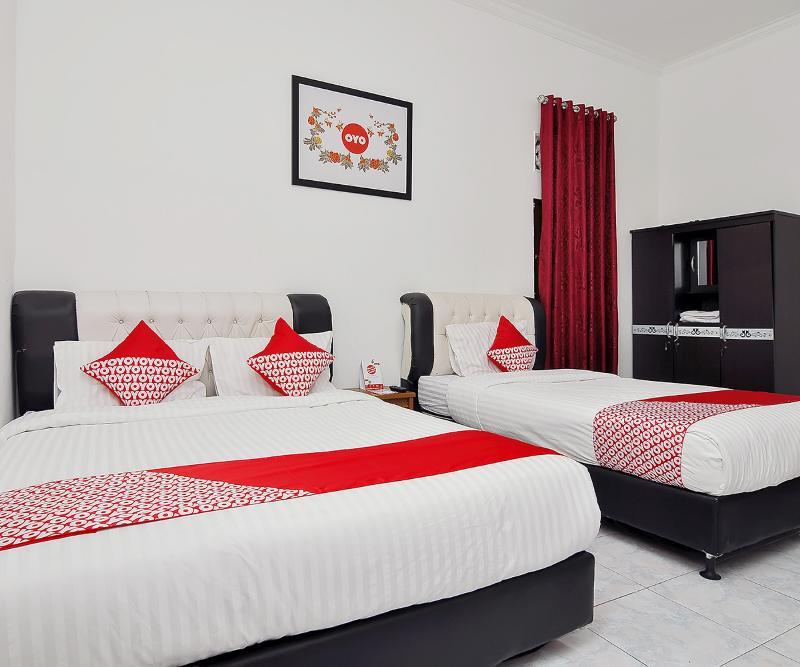 Reddoorz Syariah At Penginapan Eby Padang Εξωτερικό φωτογραφία